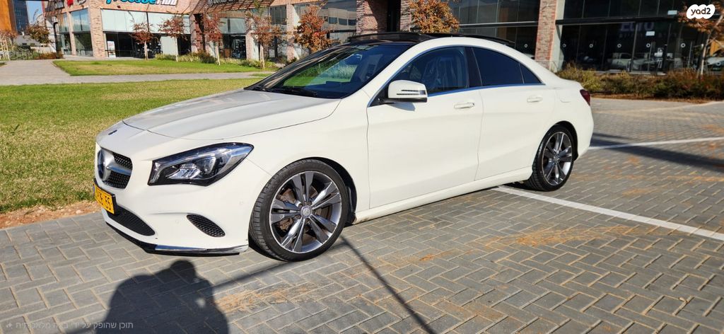 מודעת רכב מרצדס-בנץ CLA