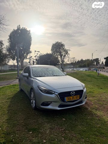 מודעת רכב מאזדה 3