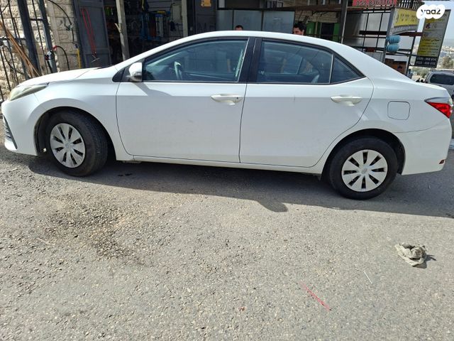 מודעת רכב טויוטה קורולה