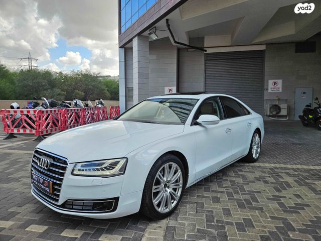מודעת רכב אאודי A8