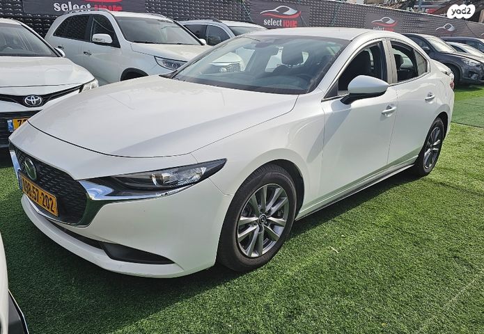 מודעת רכב מאזדה 3