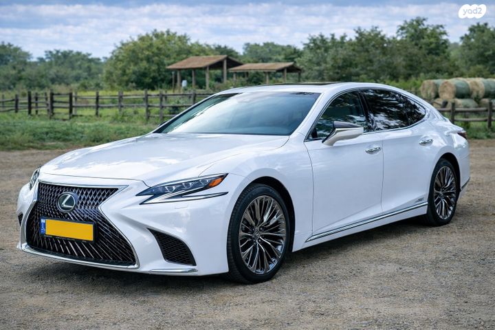 מודעת רכב לקסוס LS