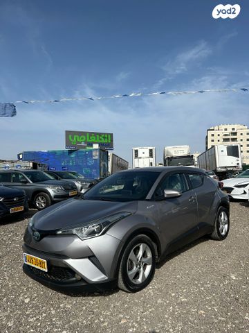 מודעת רכב טויוטה C-HR