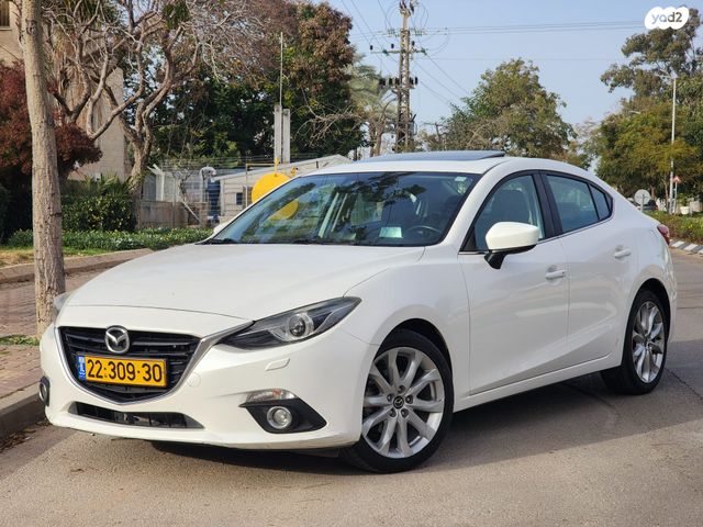 מודעת רכב מאזדה 3