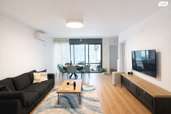 גוש עציון 12