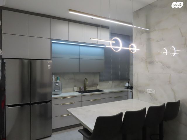 דרך זאב ז'בוטינסקי 122