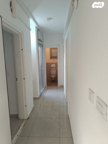 שדרות הרב עובדיה יוסף 12