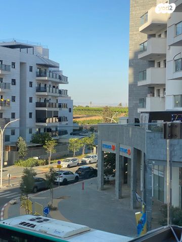 שרה אהרונסון 5