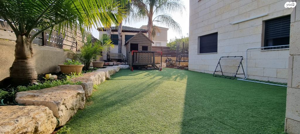 עמק השלום 12