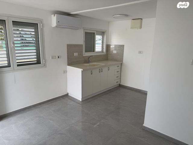 שדרות ברוך בוארון 14