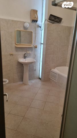 ז'בוטינסקי 69