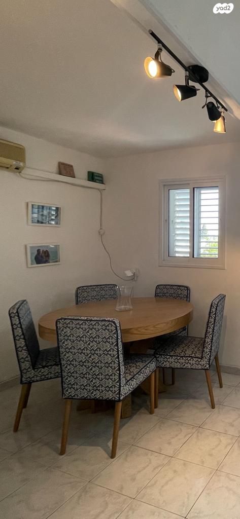 רחבעם זאבי 57