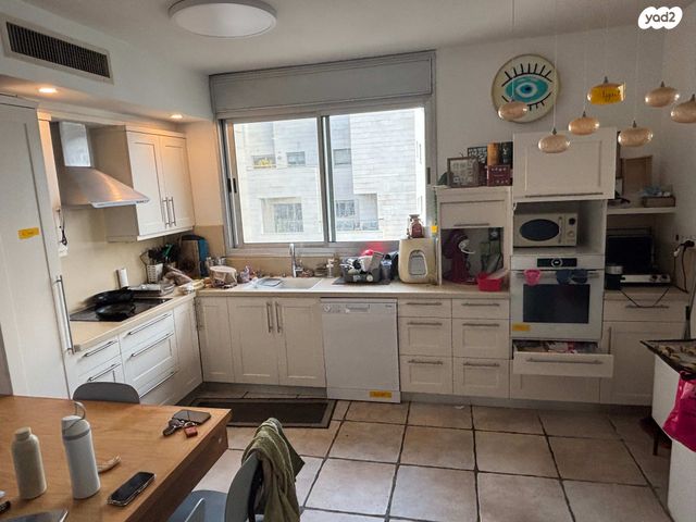 אלכסנדר פן 4