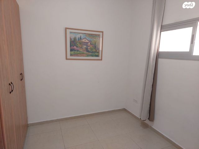 אסתר המלכה 84