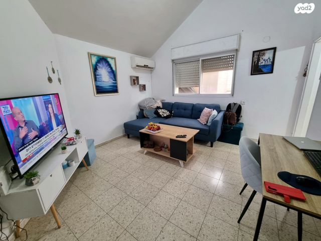 דרך צמח השדה 10