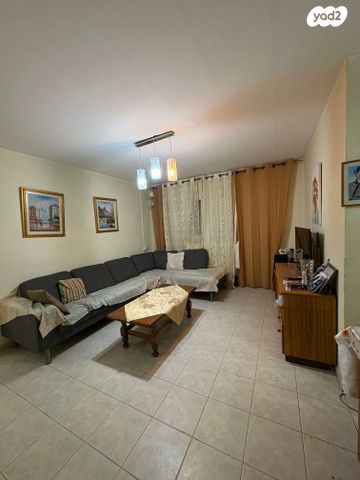 דירה, בני ישראל, קרית גת