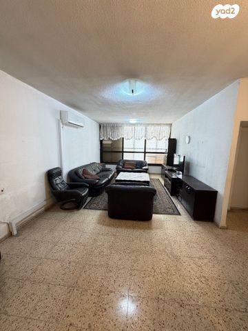 דירה, כפר גנים ב, פתח תקווה