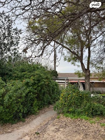 דו משפחתי, יפעת