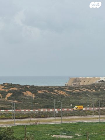 אזורי חן, גימל החדשה