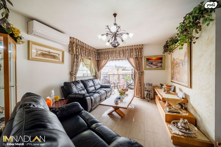 מיכל לייב כץ 35