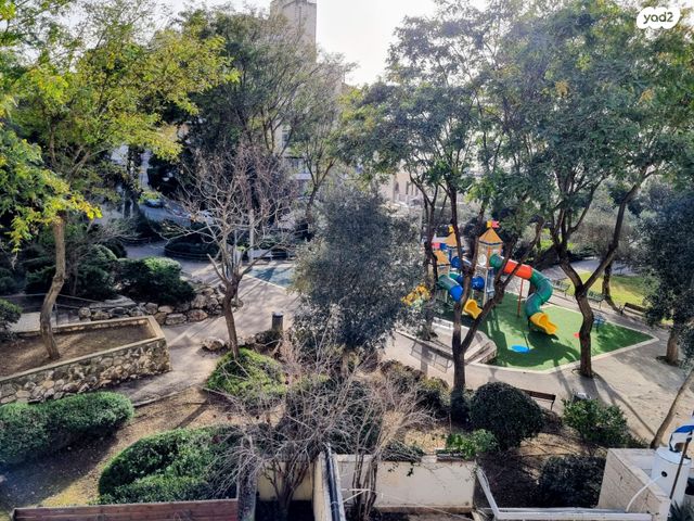 האדמו"ר מרוז'ין 