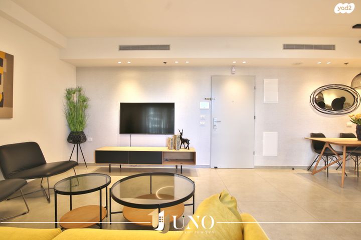 אהוד מנור 11