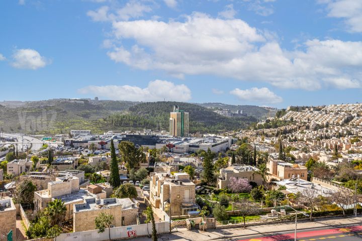 דירה למכירה בירושלים (תיווך) — 2