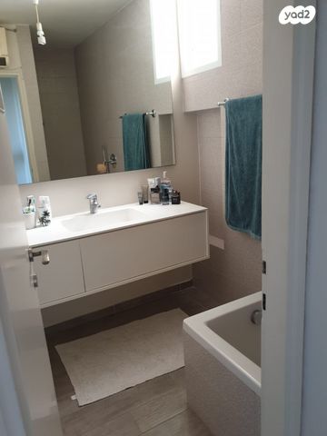 אבא אחימאיר 