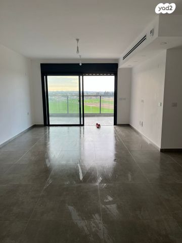 הרב מרדכי אליהו 