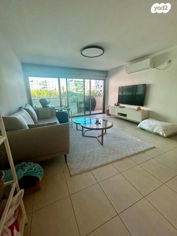 אליהו גולומב 