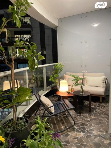 גרציאני יצחק 10