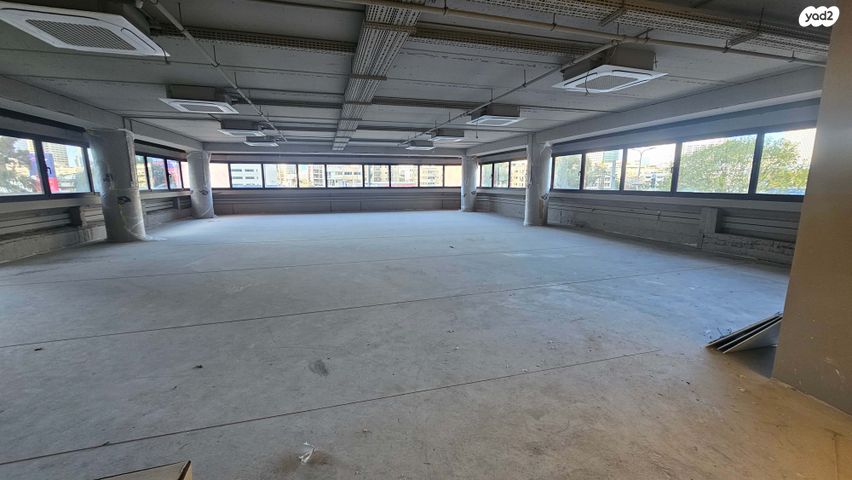 יגאל אלון 92