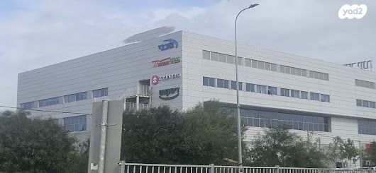 חנויות/ שטח מסחרי