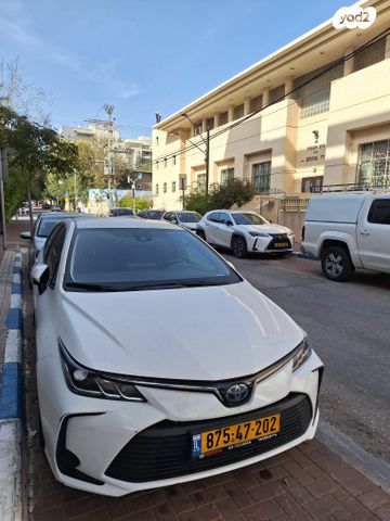 מודעת רכב טויוטה קורולה