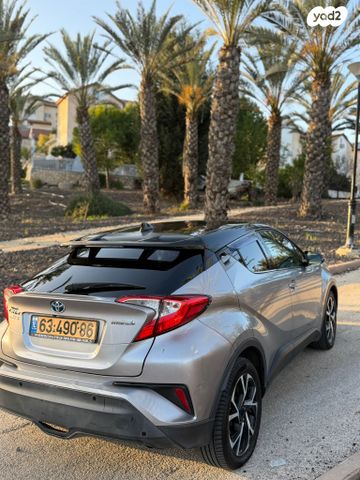 מודעת רכב טויוטה C-HR