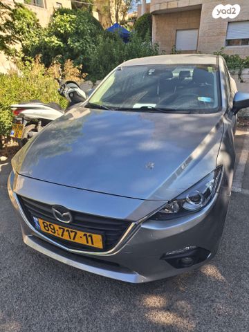 מודעת רכב מאזדה 3