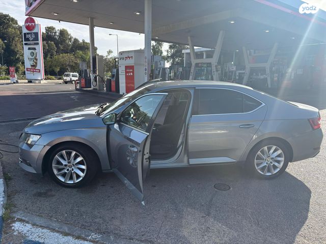 מודעת רכב סקודה סופרב