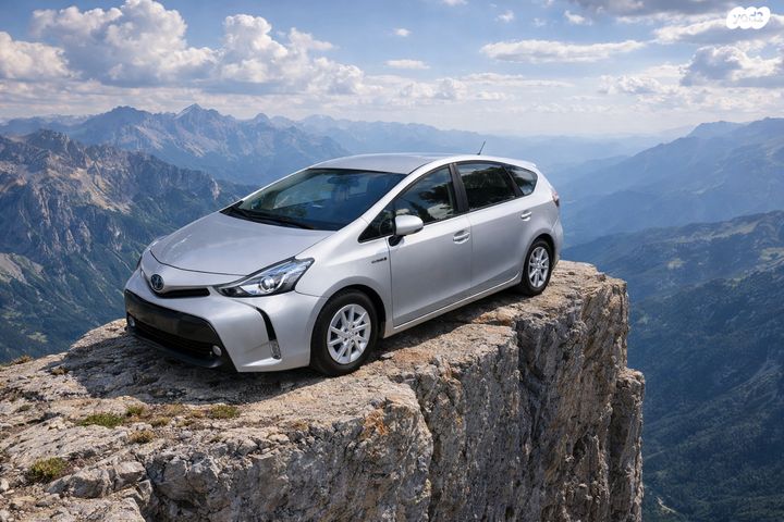 מודעת רכב טויוטה פריוס פלוס