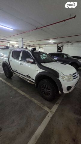 מודעת רכב מיצובישי טרייטון / L200