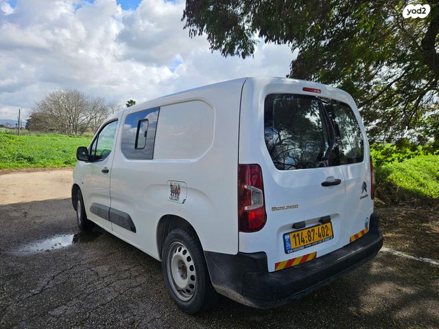 מודעת רכב סיטרואן ברלינגו