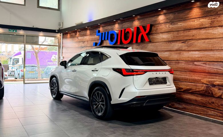 מודעת רכב לקסוס NX 2