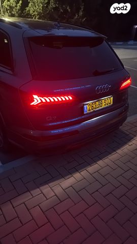 מודעת רכב אאודי Q7