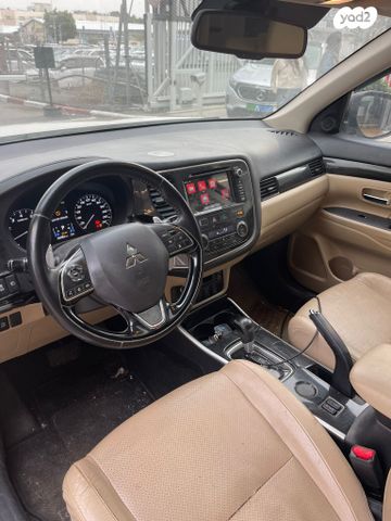 מודעת רכב מיצובישי אאוטלנדר 2