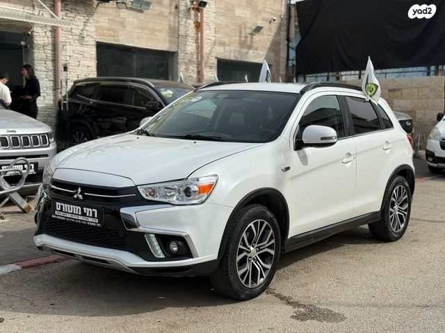 מודעת רכב מיצובישי ASX