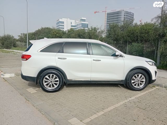 מודעת רכב קיה סורנטו