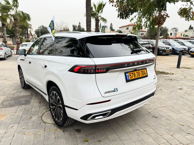 מודעת רכב ג'אקו J8