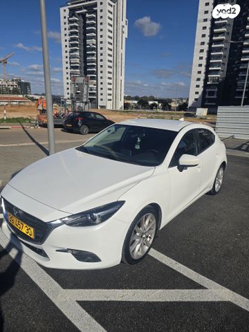 מודעת רכב מאזדה 3