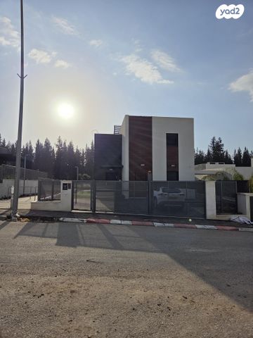 עזר ויצמן 26