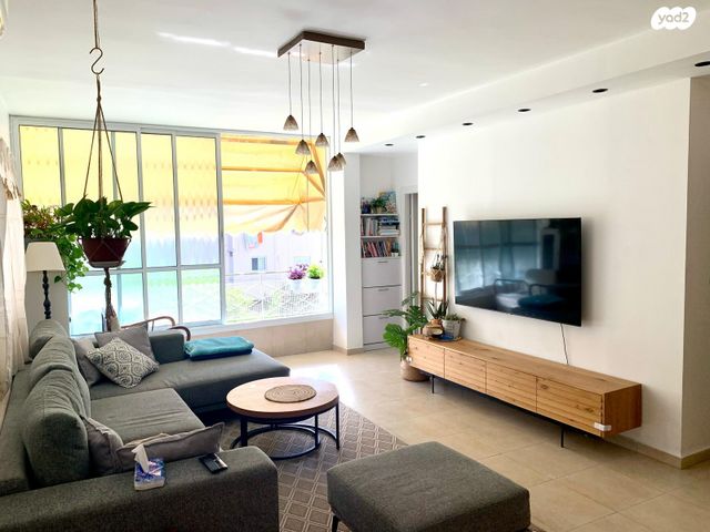 שדרות העצמאות 30