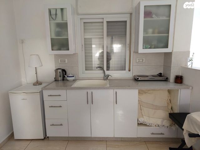 זכרון טוביה 22